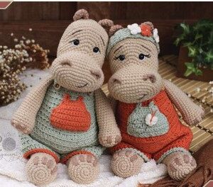 Receita de amigurumi em PDF - Bartô e Bartolina