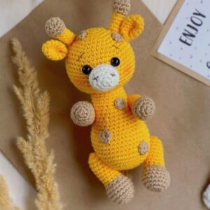 Receita de amigurumi em PDF - Safari Girafa