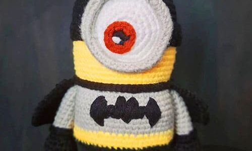 Receita de amigurumi em PDF – Minion Batman