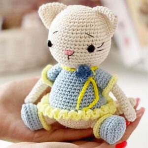 Receita de amigurumi em PDF - Aurora a Gata