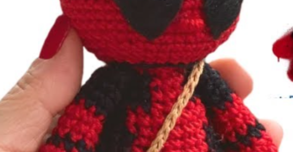 Receita de amigurumi em Vídeo – Deadpool