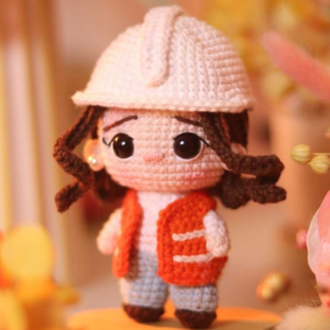 Receita de amigurumi em PDF - Engenheira