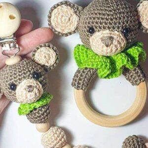 Receita de amigurumi em PDF - Chocalho e porta chupeta de macaco