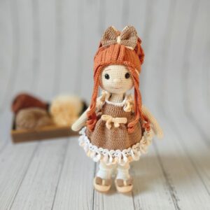 Receita de amigurumi em PDF - Boneca Flora