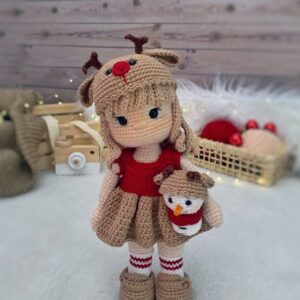 Receita de amigurumi em PDF - Boneca Rena