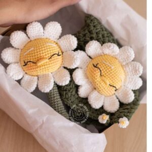 Receita de amigurumi em PDF - Naninha e Chocalho Margaridas