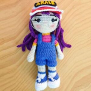 Receita de amigurumi em PDF - Boneca Adela