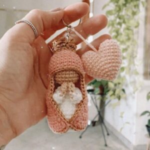 Receita de amigurumi em PDF - Chaveiro Mini Nossa Senhora