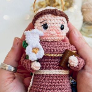 Receita de amigurumi em PDF - Santo Antonio