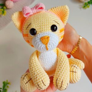 Receita de amigurumi em PDF -  Gatinha Luna