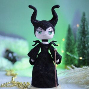 Receita de amigurumi em PDF - Malévola