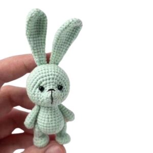 Receita de amigurumi gratuito em PDF - Coelhinho