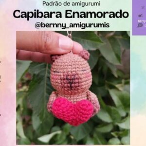 Receita de amigurumi gratuita - Capivara Apaixonada - Traduzida português