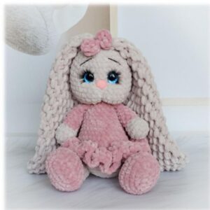 Receita de amigurumi em PDF - Coelha de vestido