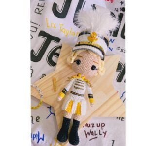 Receita de amigurumi em PDF - Taylor Swift