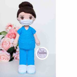 Receita de amigurumi em PDF - Lucia a Enfermeira
