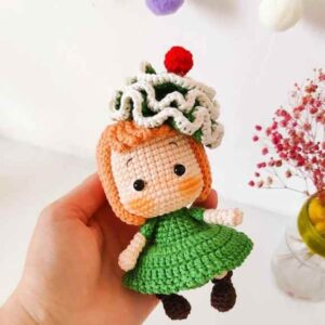 Receita de amigurumi em PDF - Boneca Pinho