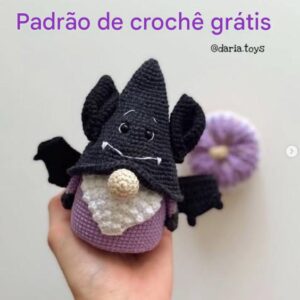 Receita de amigurumi gratuita - Duende com chapéu de Morcego