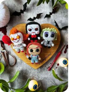 Receita de amigurumi em PDF - Terror Pocket