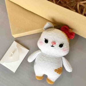 Receita de amigurumi em PDF - Bella a gatinha