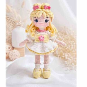 Receita de amigurumi em PDF - Boneca Luna