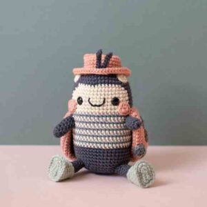 Receita de amigurumi em PDF - Dylan a Joaninha