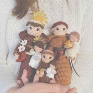 Receita de amigurumi em PDF - Santo Antonio