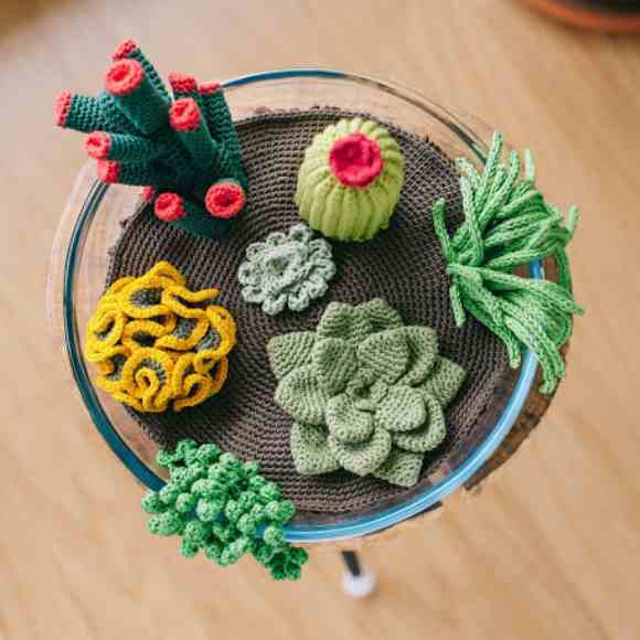 Receita de amigurumi em PDF - Arranjo de Cactos