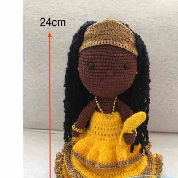 Receita de amigurumi em PDF - Boneca Oxum